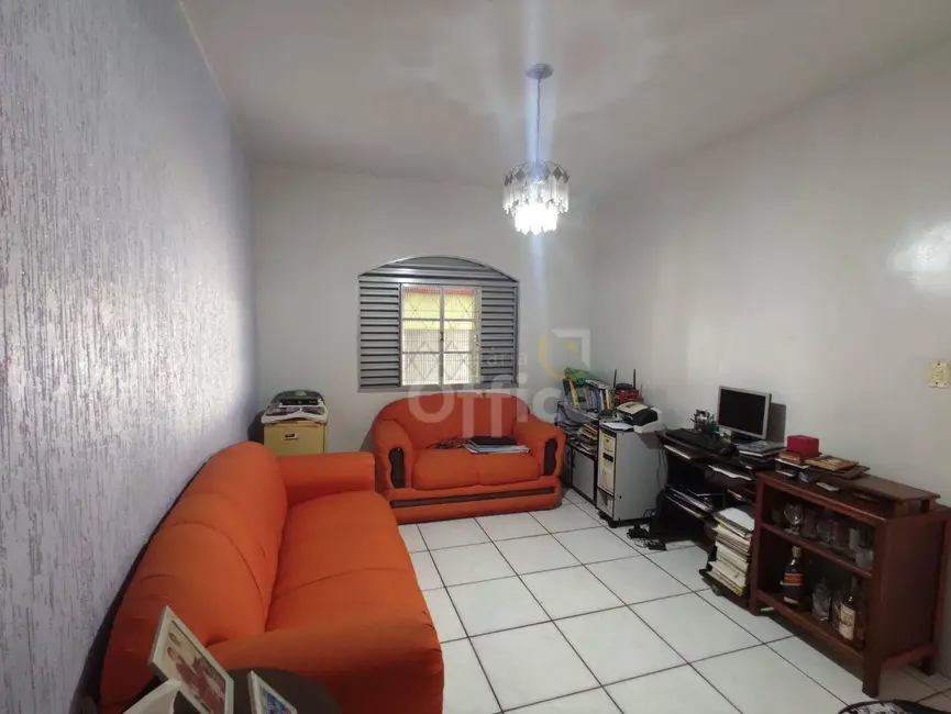 Casa com 4 quartos à venda, 253m2 em Boa Vista, Anapolis - GO - imagem 4 Foto 4 de Casa com 4 quartos à venda, 253m2 em Boa Vista, Anapolis - GO