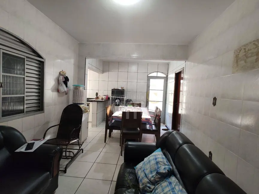 Casa com 4 quartos à venda, 253m2 em Boa Vista, Anapolis - GO - imagem 8 Foto 8 de Casa com 4 quartos à venda, 253m2 em Boa Vista, Anapolis - GO