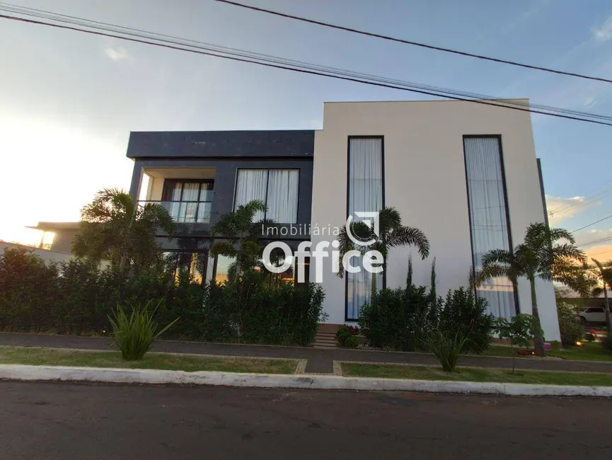 Foto 3 de Casa de Condomínio com 4 quartos à venda, 410m2 em Anapolis - GO