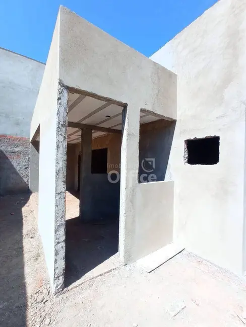 Casa com 3 quartos à venda, 200m2 em Residencial Aldeia dos Sonhos, Anapolis - GO - imagem 3 Foto 3 de Casa com 3 quartos à venda, 200m2 em Residencial Aldeia dos Sonhos, Anapolis - GO