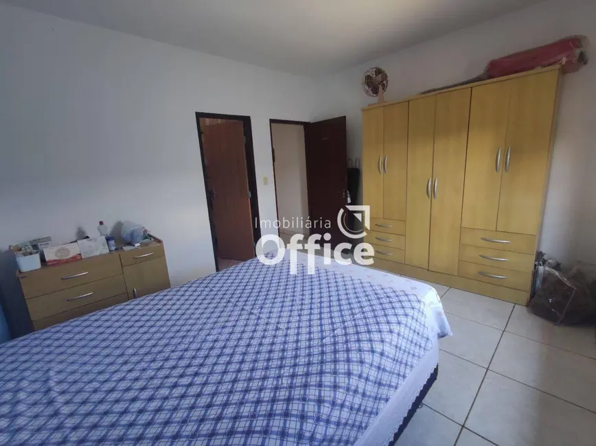 Foto 3 de Casa com 3 quartos à venda, 300m2 em Nova Alexandrina, Anapolis - GO