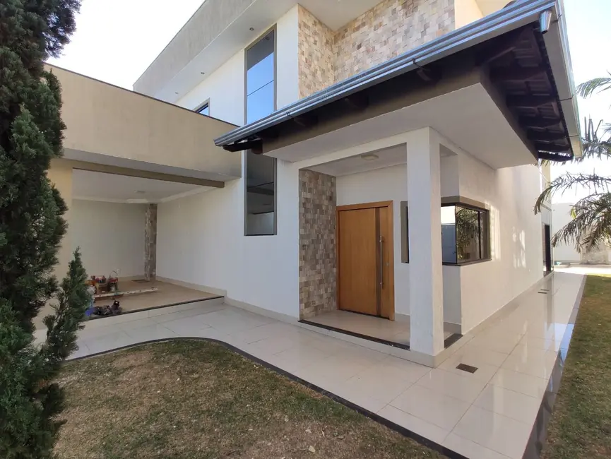 Foto 1 de Casa com 3 quartos à venda, 496m2 em Anápolis City, Anapolis - GO