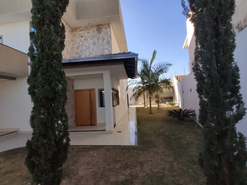 Foto 3 de Casa com 3 quartos à venda, 496m2 em Anápolis City, Anapolis - GO