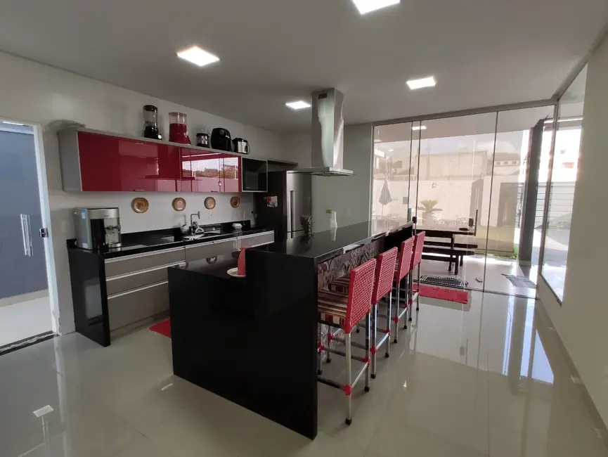 Foto 7 de Casa com 3 quartos à venda, 360m2 em Residencial Jardins do Lago, Anapolis - GO