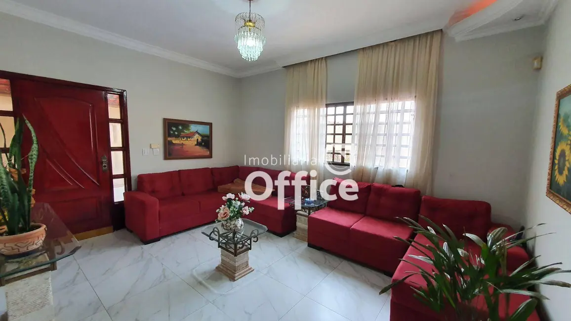 Casa com 3 quartos à venda, 325m2 em Jardim Alexandrina, Anapolis - GO - imagem 9 Foto 9 de Casa com 3 quartos à venda, 325m2 em Jardim Alexandrina, Anapolis - GO