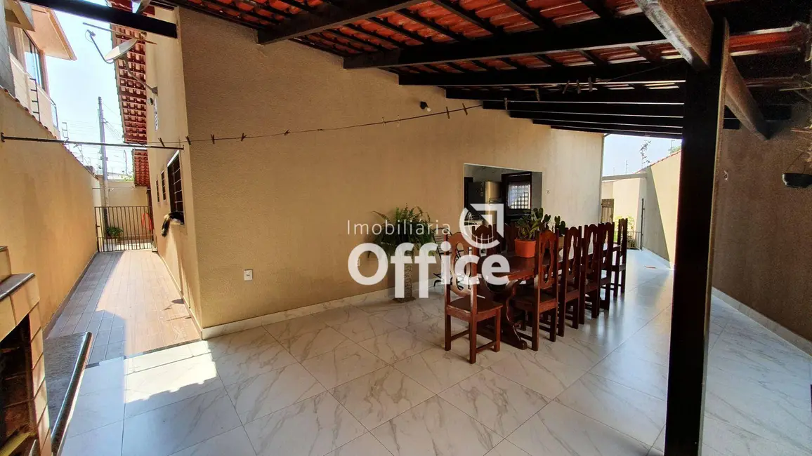 Casa com 3 quartos à venda, 325m2 em Jardim Alexandrina, Anapolis - GO - imagem 6 Foto 6 de Casa com 3 quartos à venda, 325m2 em Jardim Alexandrina, Anapolis - GO
