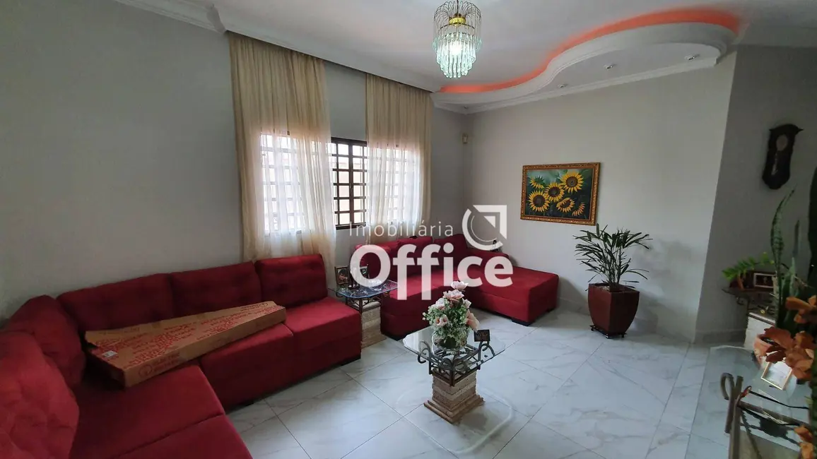 Casa com 3 quartos à venda, 325m2 em Jardim Alexandrina, Anapolis - GO - imagem 8 Foto 8 de Casa com 3 quartos à venda, 325m2 em Jardim Alexandrina, Anapolis - GO