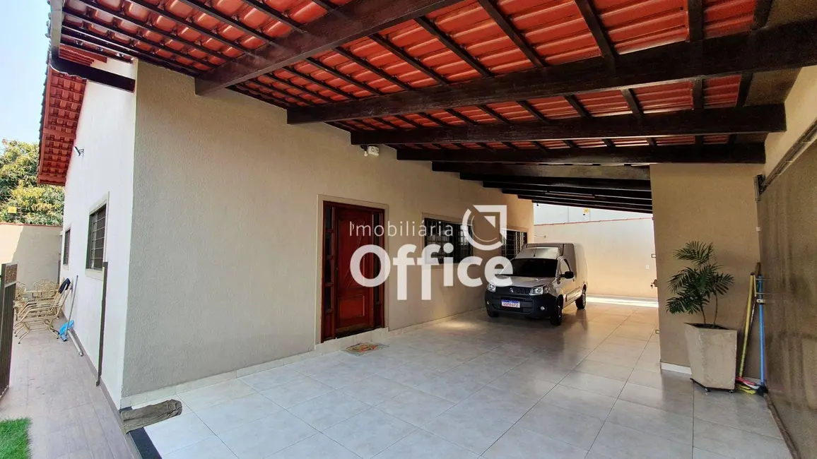 Casa com 3 quartos à venda, 325m2 em Jardim Alexandrina, Anapolis - GO - imagem 7 Foto 7 de Casa com 3 quartos à venda, 325m2 em Jardim Alexandrina, Anapolis - GO