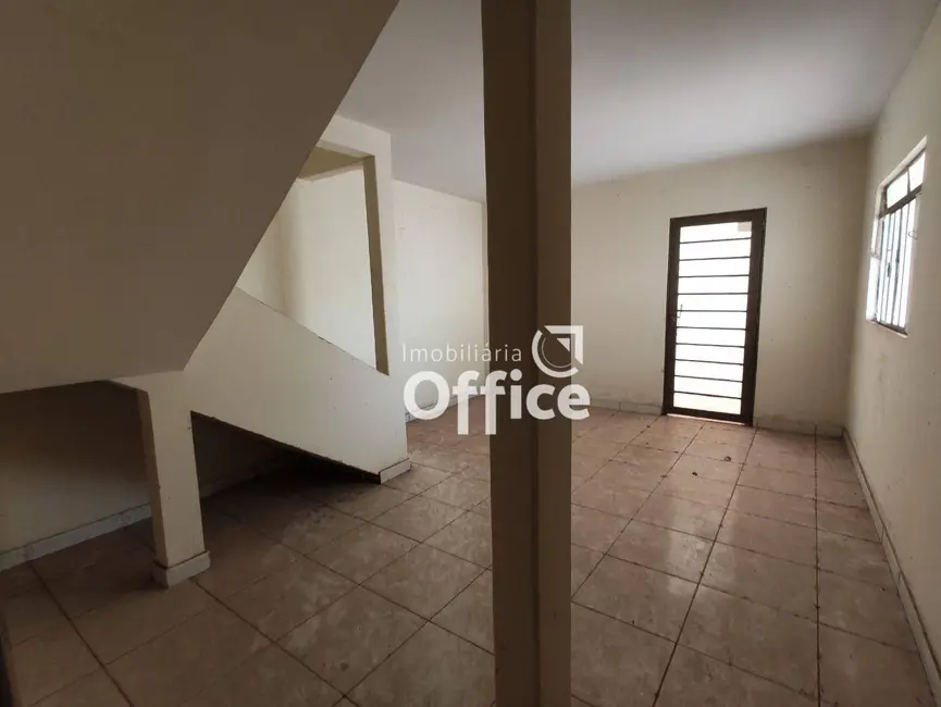 Foto 7 de Casa com 3 quartos à venda, 300m2 em Cidade Jardim, Anapolis - GO