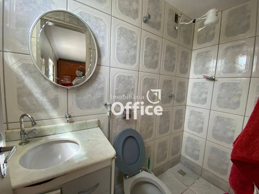 Foto 9 de Casa com 3 quartos à venda, 412m2 em Anapolis - GO