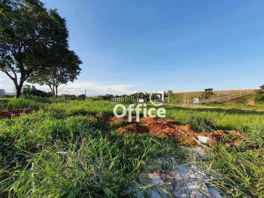 Foto 3 de Terreno / Lote à venda, 300m2 em Anapolis - GO