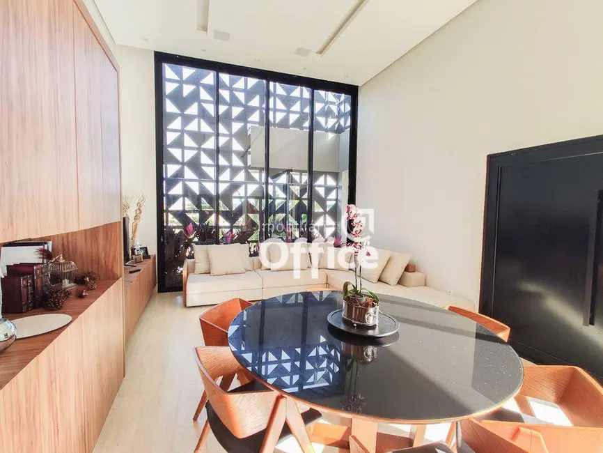 Foto 8 de Casa de Condomínio com 3 quartos à venda, 388m2 em Condomínio Terras Alpha Anápolis, Anapolis - GO