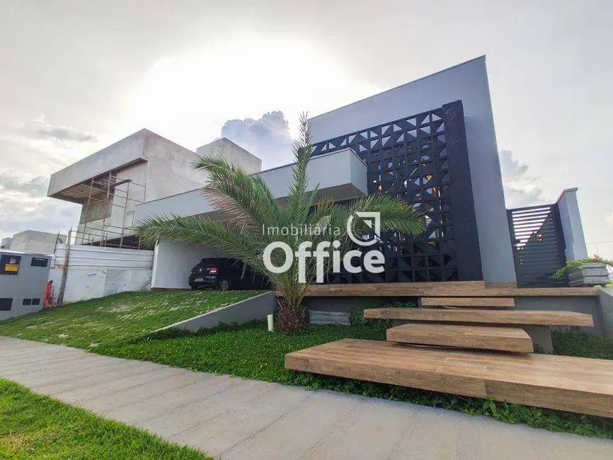 Foto 2 de Casa de Condomínio com 3 quartos à venda, 388m2 em Condomínio Terras Alpha Anápolis, Anapolis - GO