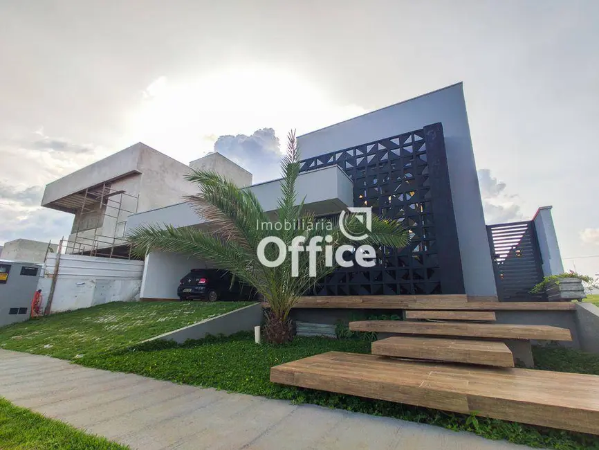Foto 1 de Casa de Condomínio com 3 quartos à venda, 388m2 em Condomínio Terras Alpha Anápolis, Anapolis - GO