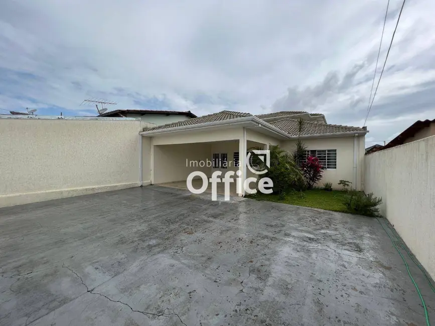 Casa com 3 quartos à venda, 270m2 em Vila Industrial, Anapolis - GO - imagem 3 Foto 3 de Casa com 3 quartos à venda, 270m2 em Vila Industrial, Anapolis - GO