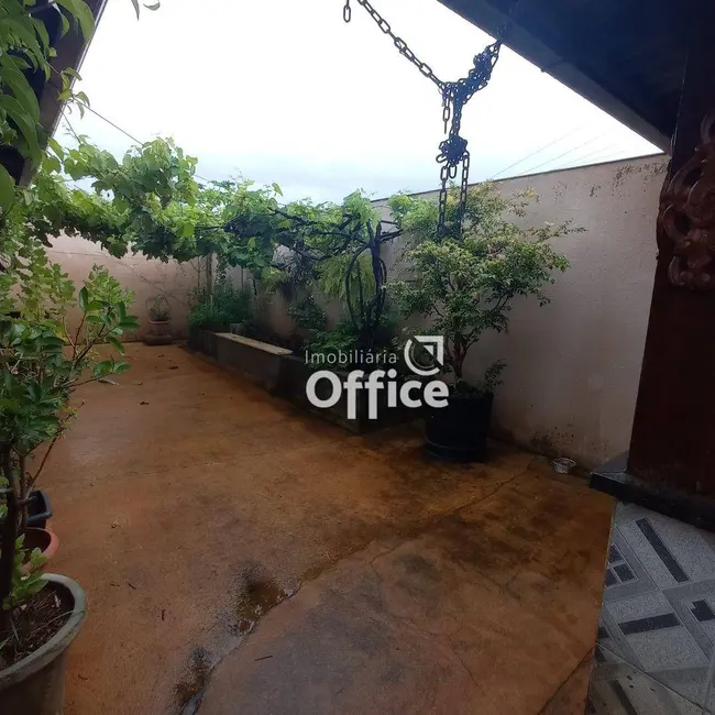 Casa com 3 quartos à venda, 300m2 em Parque Brasília 2ª Etapa, Anapolis - GO - imagem 4 Foto 4 de Casa com 3 quartos à venda, 300m2 em Parque Brasília 2ª Etapa, Anapolis - GO