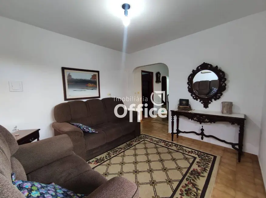 Foto 6 de Casa com 3 quartos à venda, 264m2 em Vila Góis, Anapolis - GO