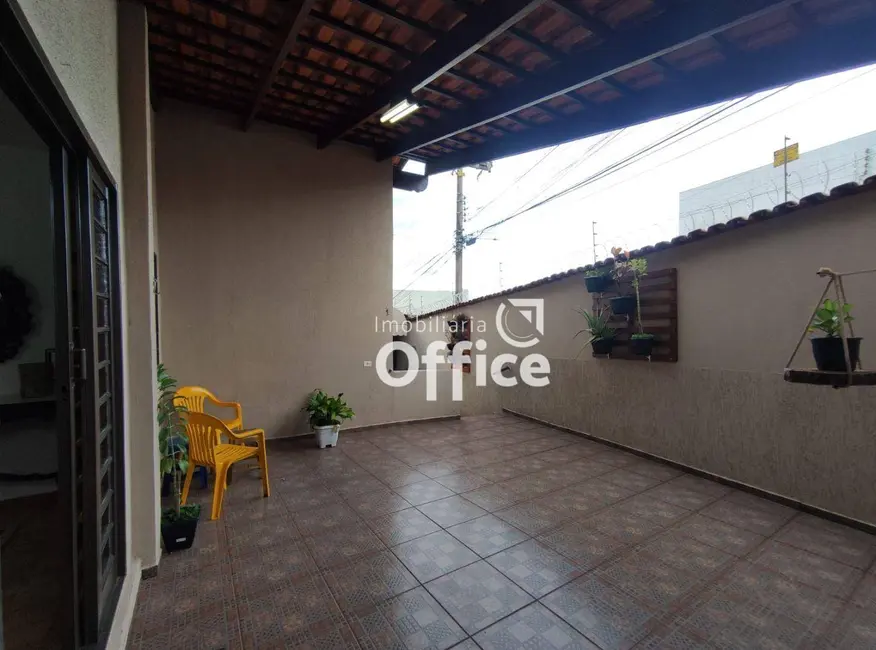 Foto 4 de Casa com 3 quartos à venda, 264m2 em Vila Góis, Anapolis - GO
