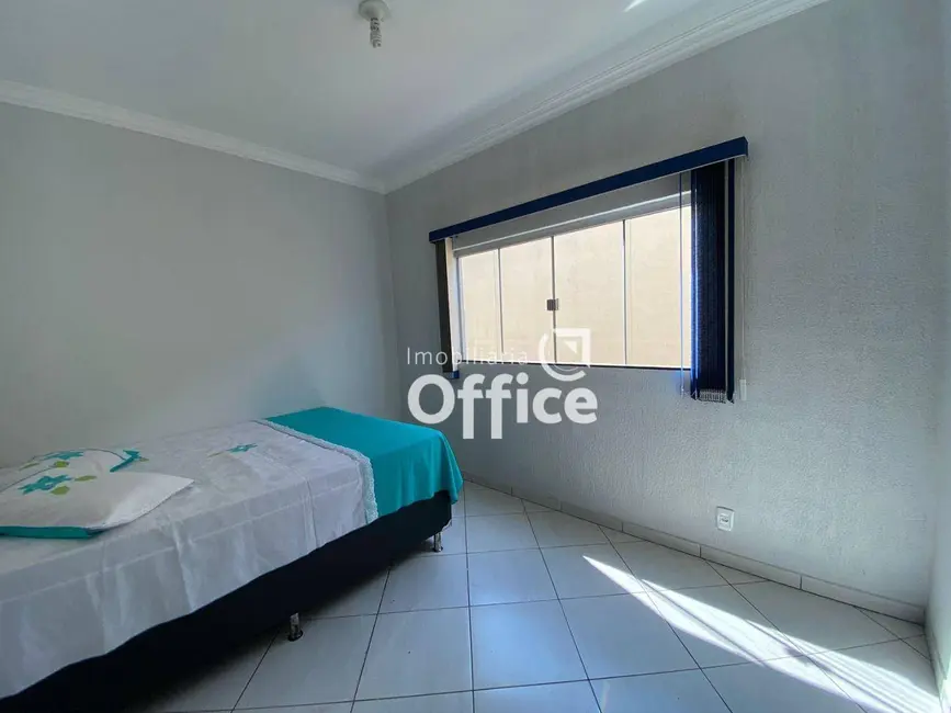 Foto 9 de Casa com 3 quartos à venda, 300m2 em Parque Brasília 2ª Etapa, Anapolis - GO