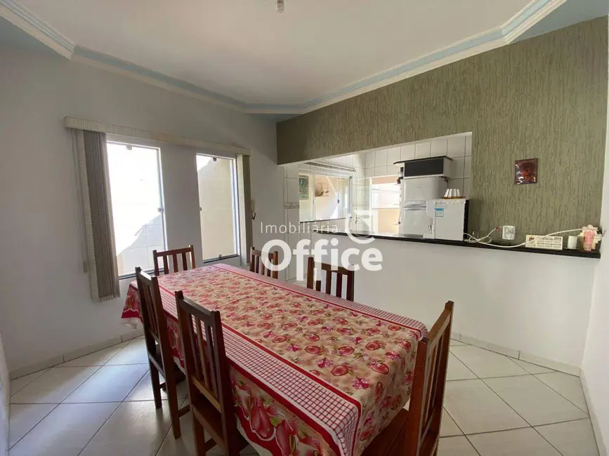 Foto 7 de Casa com 3 quartos à venda, 300m2 em Parque Brasília 2ª Etapa, Anapolis - GO