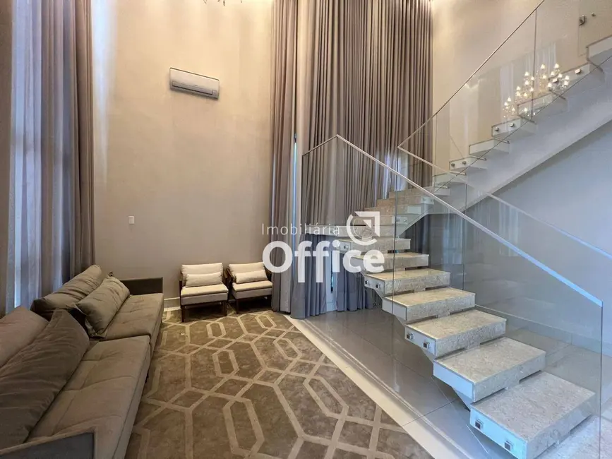 Foto 7 de Casa com 4 quartos à venda, 420m2 em Setor Bougainville, Anapolis - GO