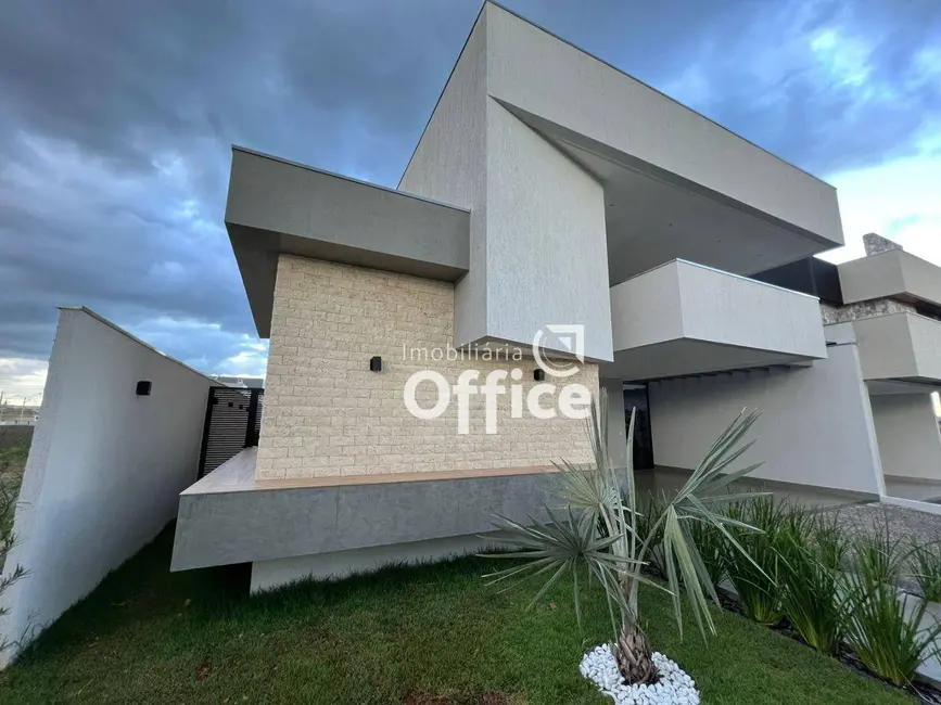 Foto 2 de Casa de Condomínio com 4 quartos à venda, 390m2 em Condomínio Residencial Grand Trianon, Anapolis - GO