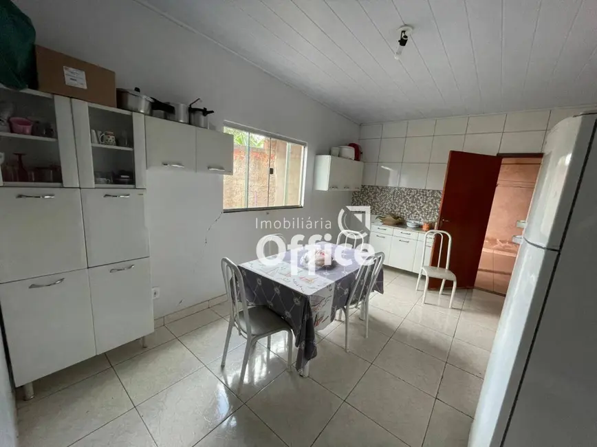 Casa com 3 quartos à venda, 377m2 em Residencial Flamboyant, Anapolis - GO - imagem 4 Foto 4 de Casa com 3 quartos à venda, 377m2 em Residencial Flamboyant, Anapolis - GO