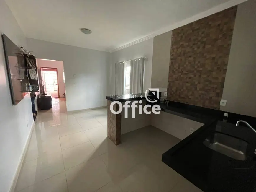 Casa com 3 quartos à venda, 377m2 em Residencial Flamboyant, Anapolis - GO - imagem 3 Foto 3 de Casa com 3 quartos à venda, 377m2 em Residencial Flamboyant, Anapolis - GO