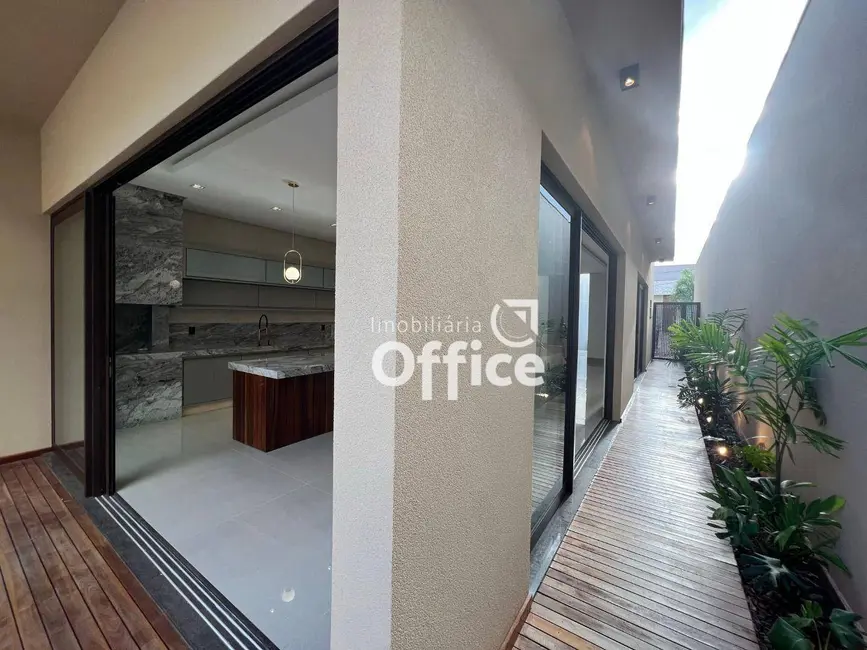Foto 9 de Casa de Condomínio com 4 quartos à venda, 490m2 em Residencial Anaville, Anapolis - GO