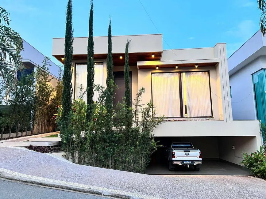 Foto 1 de Casa de Condomínio com 4 quartos à venda, 490m2 em Residencial Anaville, Anapolis - GO