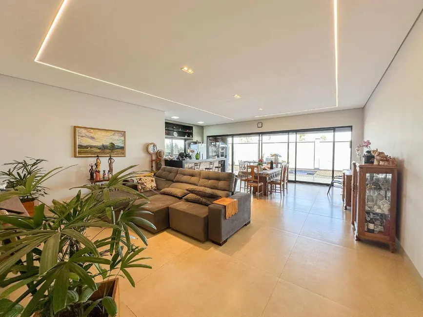 Foto 4 de Casa de Condomínio com 5 quartos à venda, 513m2 em Condomínio Terras Alpha Anápolis, Anapolis - GO