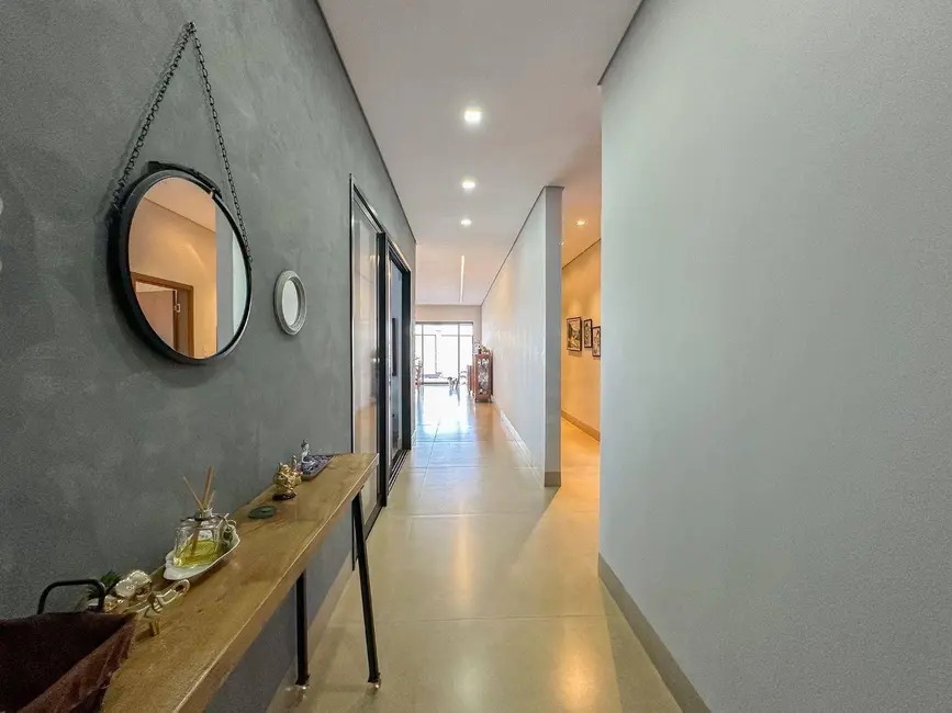 Foto 3 de Casa de Condomínio com 5 quartos à venda, 513m2 em Condomínio Terras Alpha Anápolis, Anapolis - GO