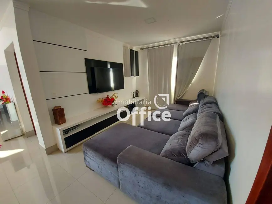 Sobrado com 4 quartos à venda, 364m2 em Residencial Jardins do Lago, Anapolis - GO - imagem 7 Foto 7 de Sobrado com 4 quartos à venda, 364m2 em Residencial Jardins do Lago, Anapolis - GO