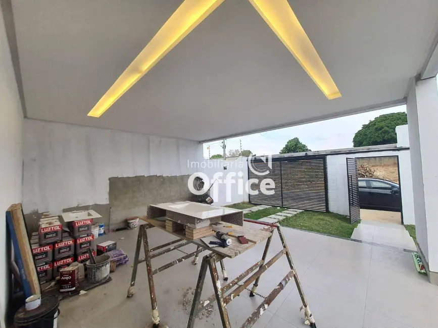 Casa com 3 quartos à venda, 300m2 em Setor Sul, Anapolis - GO - imagem 4 Foto 4 de Casa com 3 quartos à venda, 300m2 em Setor Sul, Anapolis - GO