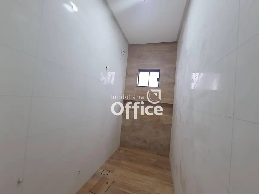 Casa com 3 quartos à venda, 300m2 em Setor Sul, Anapolis - GO - imagem 9 Foto 9 de Casa com 3 quartos à venda, 300m2 em Setor Sul, Anapolis - GO