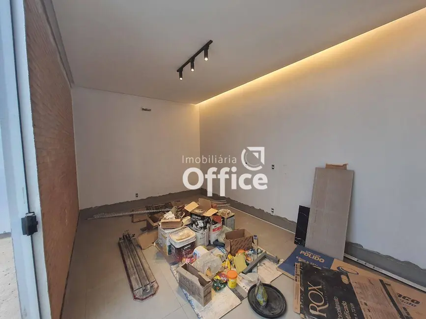 Casa com 3 quartos à venda, 300m2 em Setor Sul, Anapolis - GO - imagem 8 Foto 8 de Casa com 3 quartos à venda, 300m2 em Setor Sul, Anapolis - GO