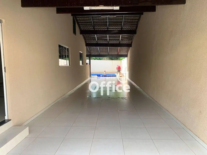 Casa com 3 quartos à venda, 300m2 em Parque Brasília 2ª Etapa, Anapolis - GO - imagem 3 Foto 3 de Casa com 3 quartos à venda, 300m2 em Parque Brasília 2ª Etapa, Anapolis - GO