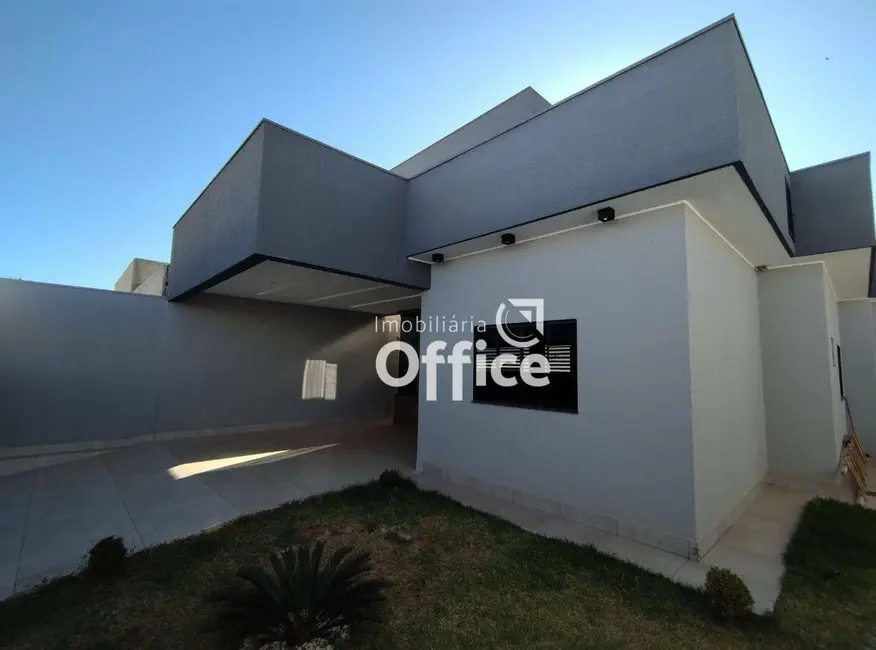 Foto 2 de Casa de Condomínio com 3 quartos à venda, 365m2 em Residencial Valência, Anapolis - GO