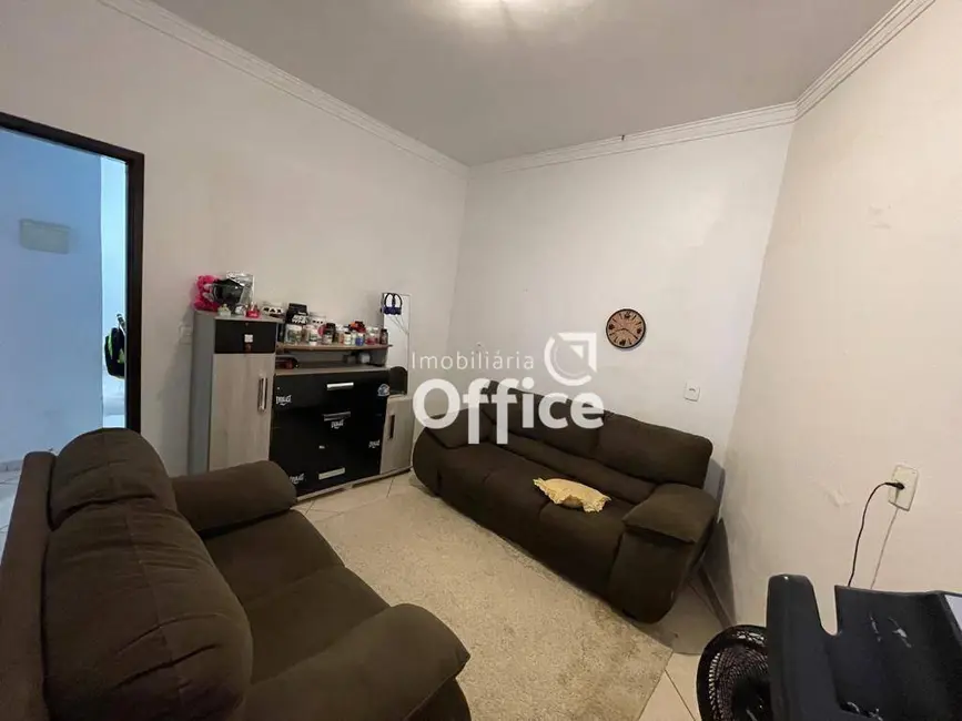 Foto 5 de Casa com 2 quartos à venda, 340m2 em Anapolis - GO