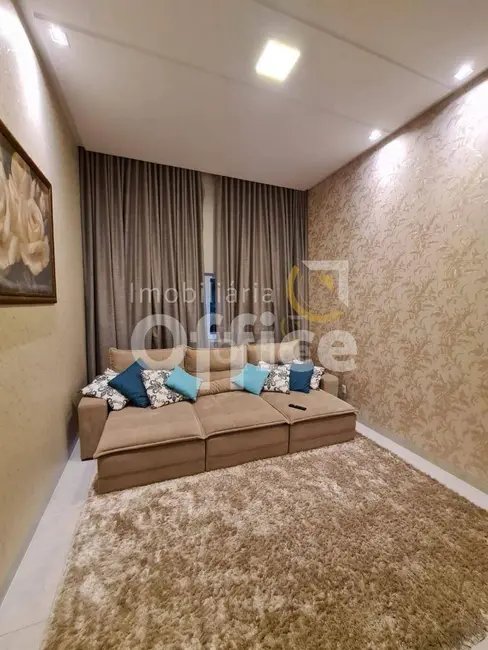 Casa com 4 quartos à venda, 450m2 em Vila Jaiara, Anapolis - GO - imagem 5 Foto 5 de Casa com 4 quartos à venda, 450m2 em Vila Jaiara, Anapolis - GO