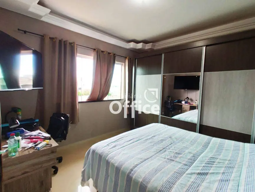 Sobrado com 4 quartos à venda, 300m2 em Parque Brasília 2ª Etapa, Anapolis - GO - imagem 5 Foto 5 de Sobrado com 4 quartos à venda, 300m2 em Parque Brasília 2ª Etapa, Anapolis - GO