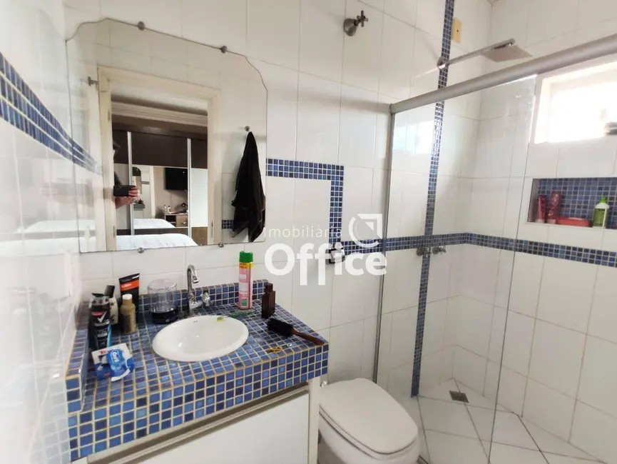 Sobrado com 4 quartos à venda, 300m2 em Parque Brasília 2ª Etapa, Anapolis - GO - imagem 6 Foto 6 de Sobrado com 4 quartos à venda, 300m2 em Parque Brasília 2ª Etapa, Anapolis - GO