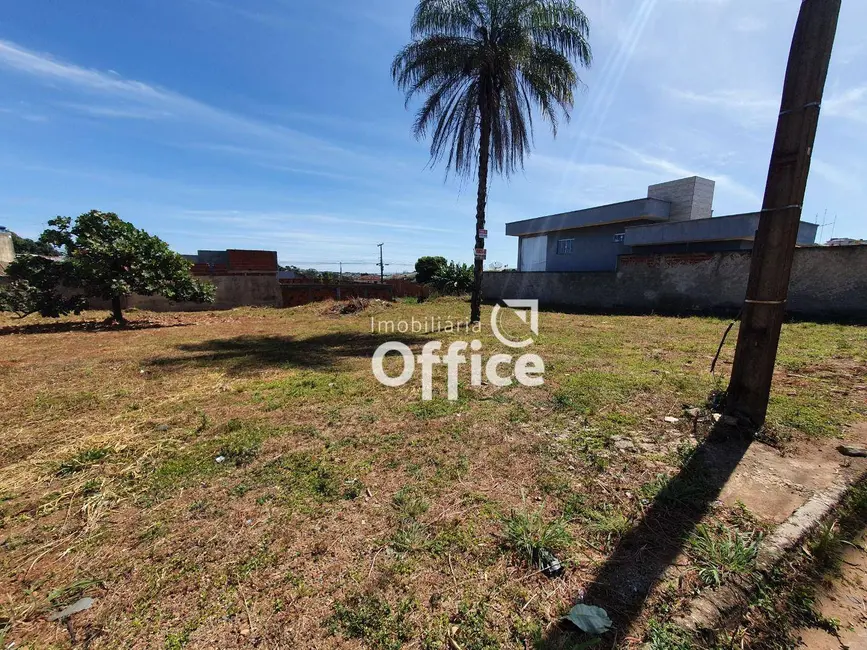 Foto 2 de Terreno / Lote à venda, 736m2 em Calixtolândia, Anapolis - GO