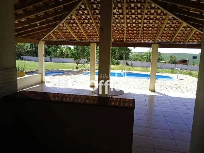 Chácara com 2 quartos à venda, 5000m2 em Anapolis - GO - imagem 3 Foto 3 de Chácara com 2 quartos à venda, 5000m2 em Anapolis - GO