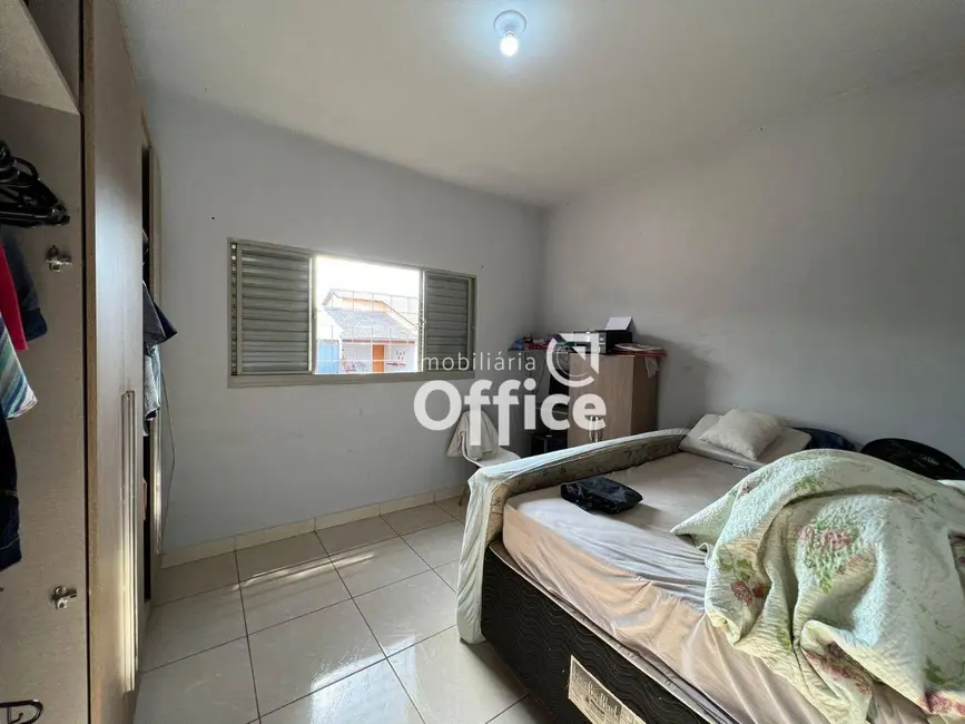 Foto 5 de Casa com 3 quartos à venda, 220m2 em Sítios de Recreio Vale das Laranjeiras, Anapolis - GO