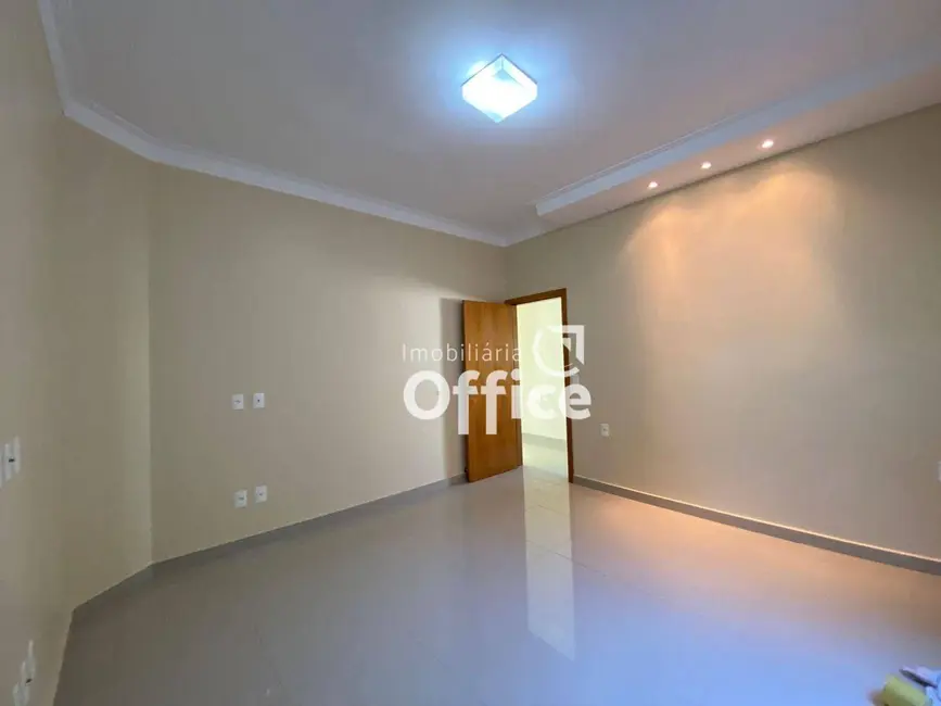 Casa com 3 quartos à venda, 300m2 em Parque Brasília 2ª Etapa, Anapolis - GO - imagem 9 Foto 9 de Casa com 3 quartos à venda, 300m2 em Parque Brasília 2ª Etapa, Anapolis - GO