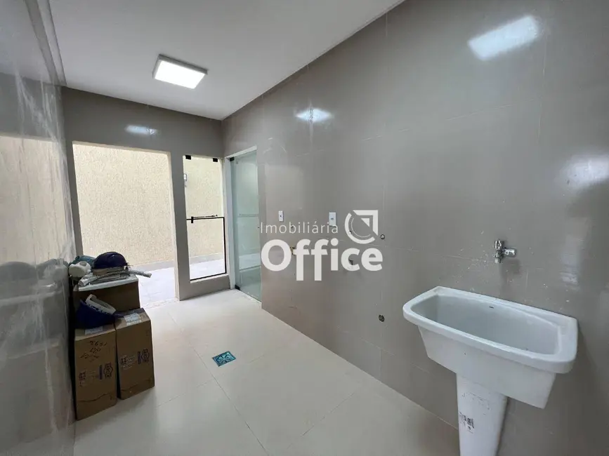 Foto 7 de Sobrado com 3 quartos à venda, 427m2 em Condomínio Residencial Grand Trianon, Anapolis - GO