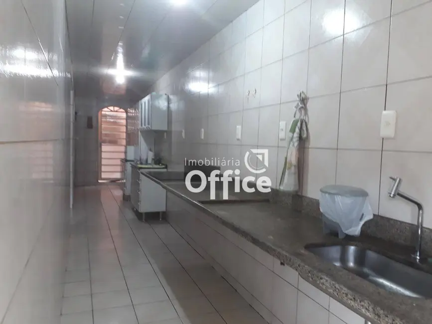 Casa com 12 quartos à venda, 320m2 em Vila Formosa, Anapolis - GO - imagem 4 Foto 4 de Casa com 12 quartos à venda, 320m2 em Vila Formosa, Anapolis - GO