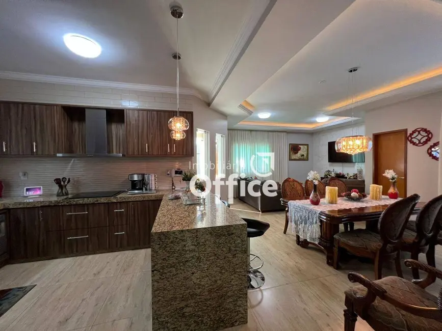 Foto 7 de Casa com 3 quartos à venda, 300m2 em Residencial Villa Bella, Anapolis - GO