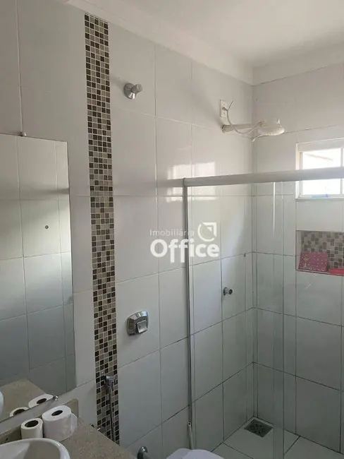 Casa com 3 quartos à venda, 300m2 em Parque Brasília 2ª Etapa, Anapolis - GO - imagem 8 Foto 8 de Casa com 3 quartos à venda, 300m2 em Parque Brasília 2ª Etapa, Anapolis - GO